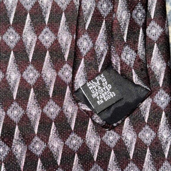 Purple and Black Vintage Geometric Silk Neck Tie - Picture 5 of 5